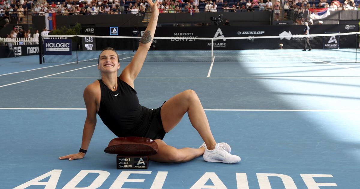 Lucky loser Amanda Anisimova wins 1st round in Adelaide