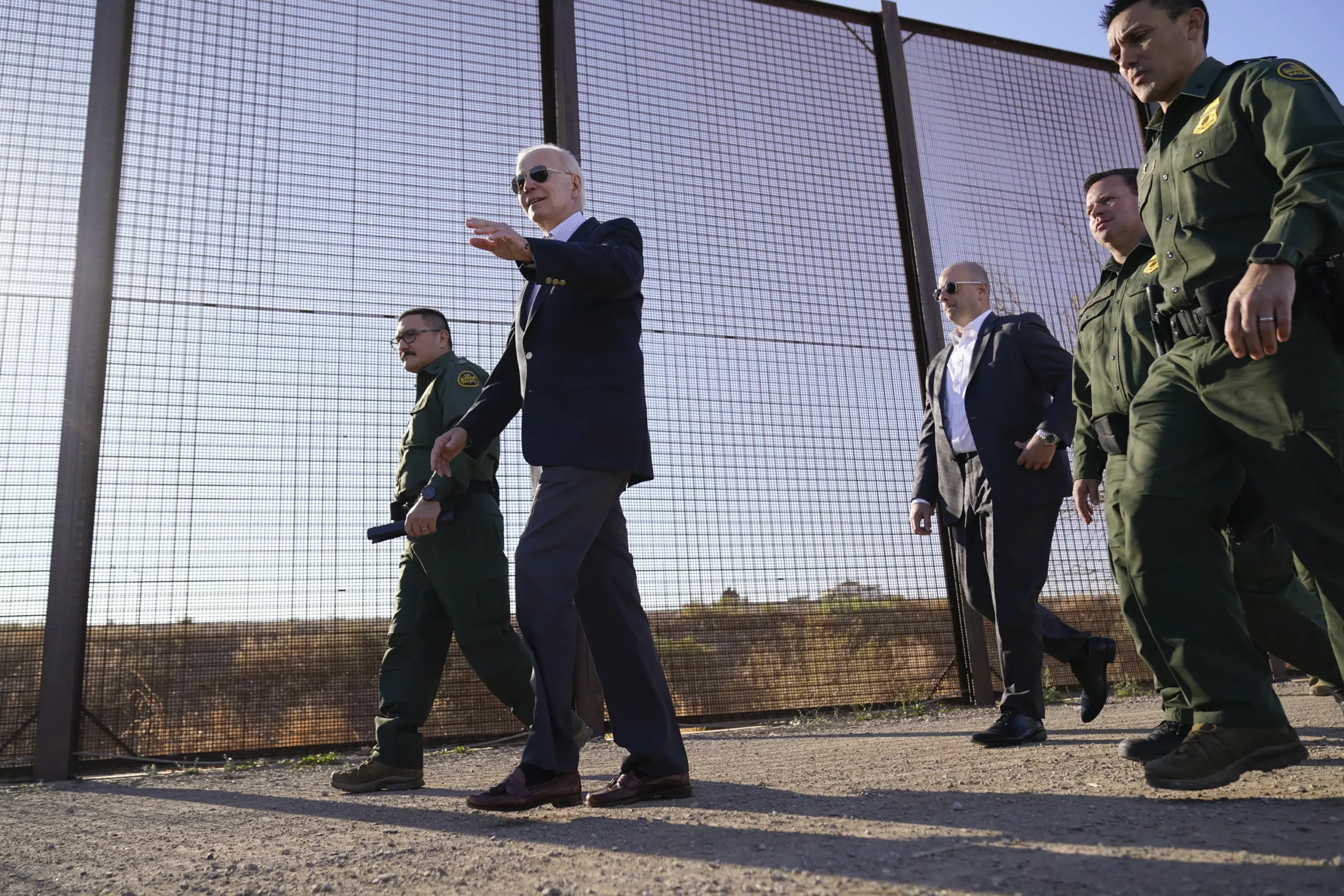 Illegal border crossings surge to highest of Biden term…