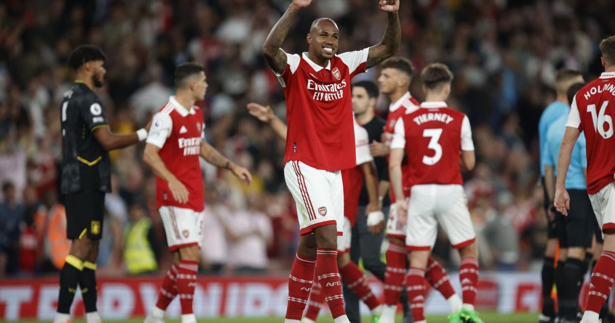 MATCHDAY: Arsenal at Man United; Roma eyes Serie A lead