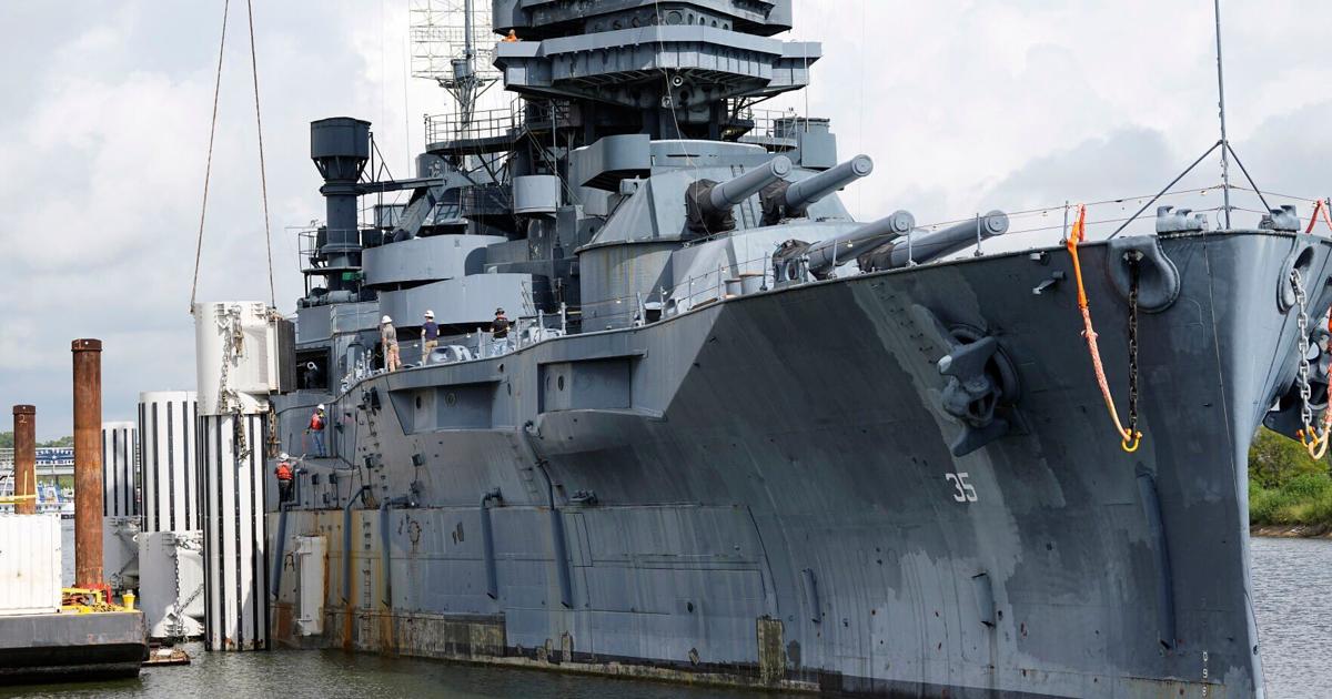 Leaky battleship in Texas set to make trip for $35M repairs