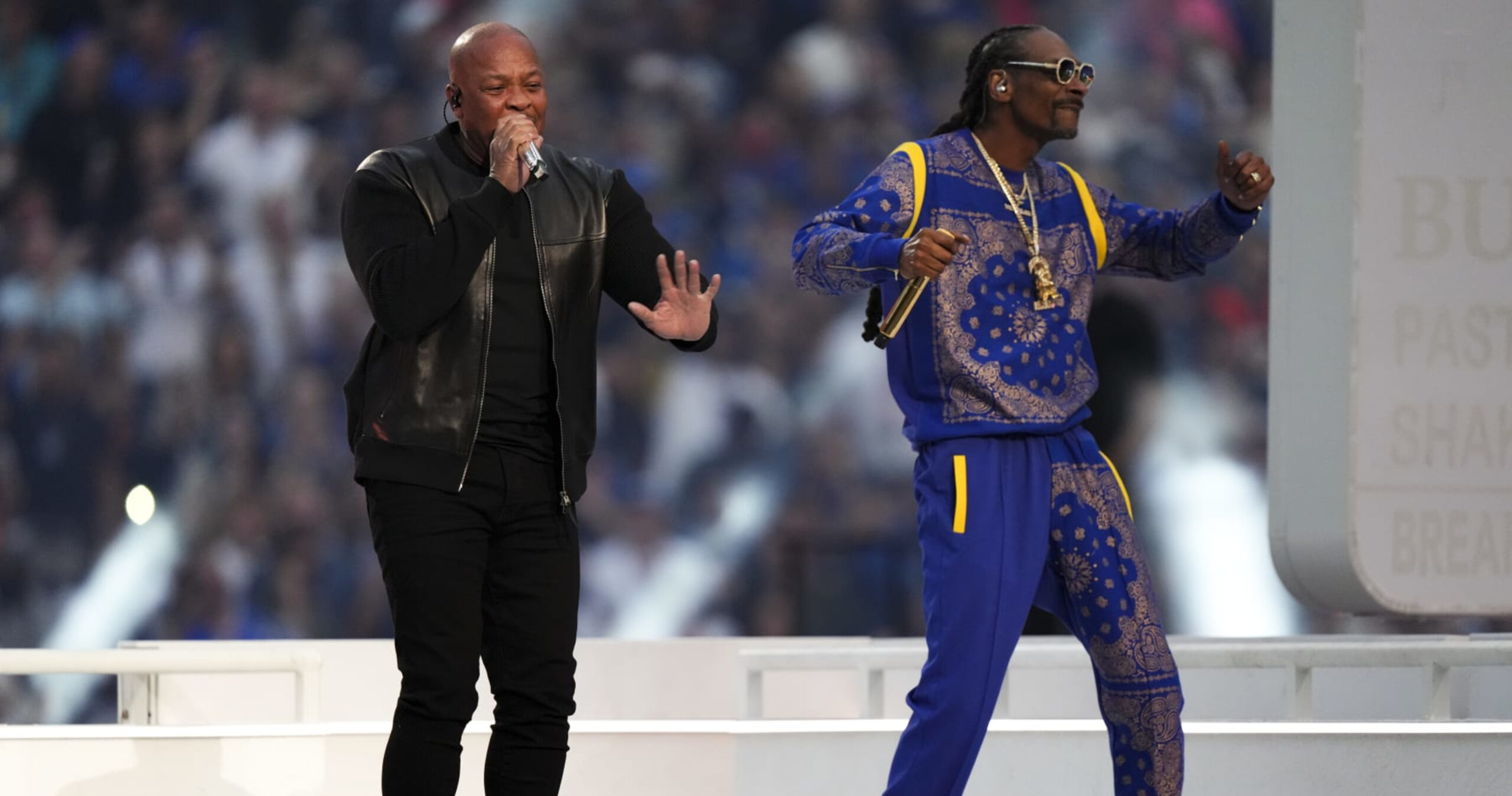 Super Bowl Halftime Show Wins Emmy for 1st Time; Dr. Dre, Eminem and More Honored