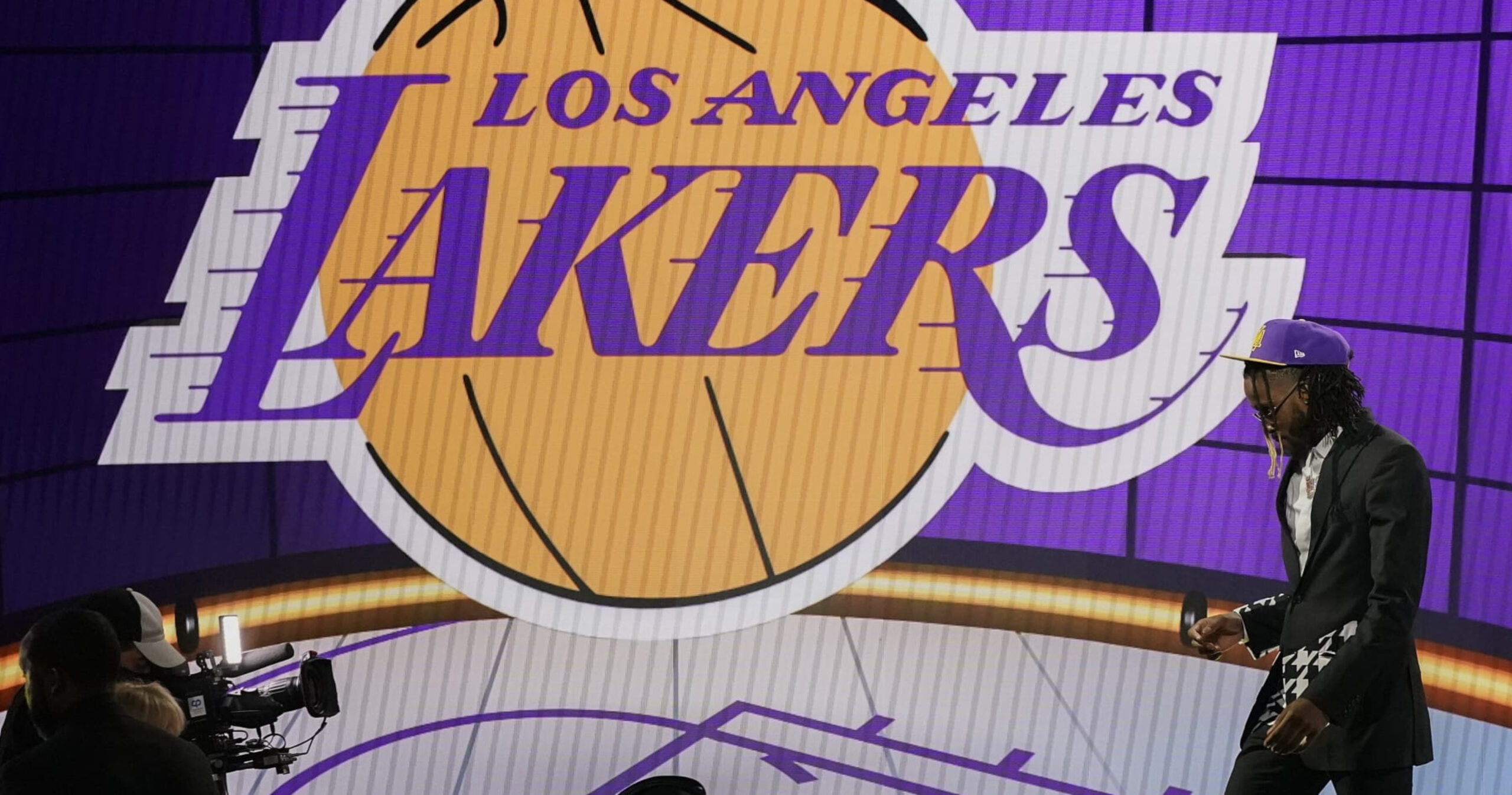 NBA Exec: Lakers’ 2027, 2029 1st-Rounders ‘Most Powerful’ Draft Picks in League