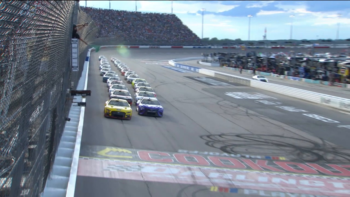Video: Catch some of the top Southern 500 highlights in just over 2 minutes!