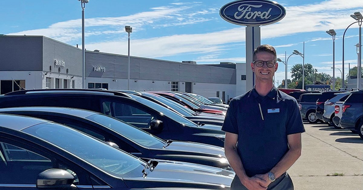 Michigan Ford dealership rethinks used-car commissions
