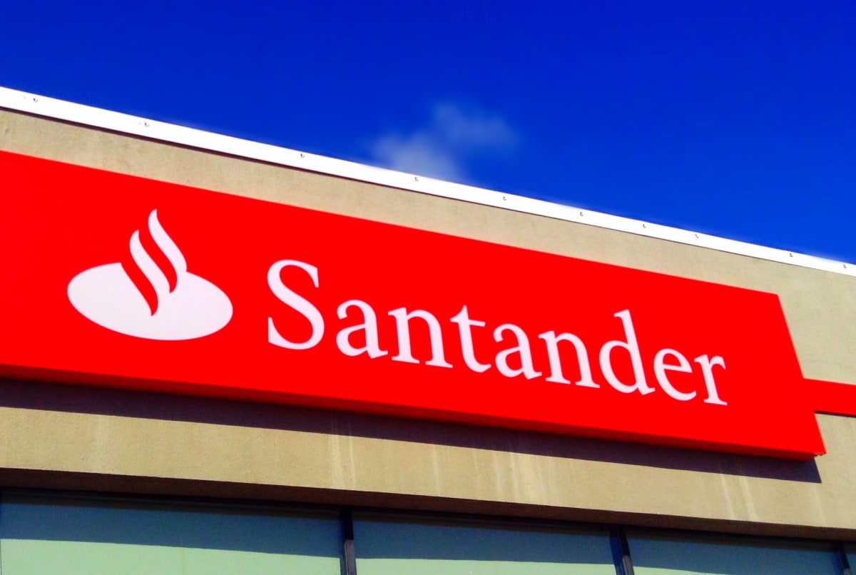 Banking Giant Santander To Offer Bitcoin, Crypto Services In Brazil: Report